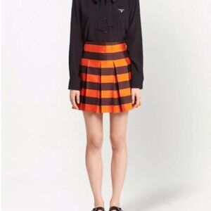 Prada, New with tags silk mini skirt, currently retails for $2750